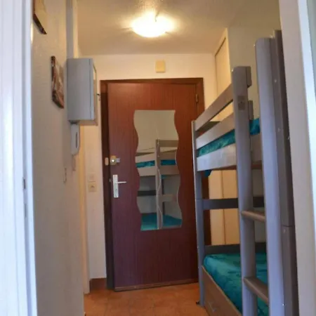 : Avec Piscine, Parking, Climatisation Et Terrasse - Fr-1-226-294 * Сент-Максім