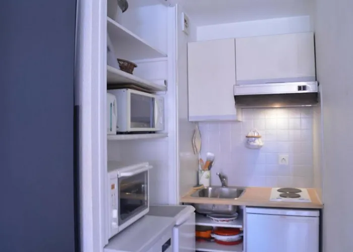 : Avec Piscine, Parking, Climatisation Et Terrasse - Fr-1-226-294 *