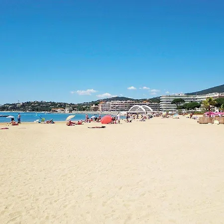 : Avec Piscine, Parking, Climatisation Et Terrasse - Fr-1-226-294